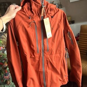 NWT Fjällraven Women’s Keb Eco-shell in Autumn Leaf